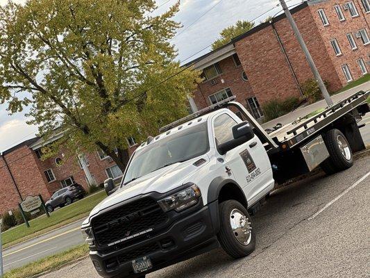 American Eagle Auto Services & Towing