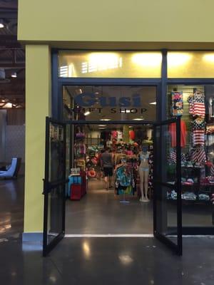 Gusi Gift Shop