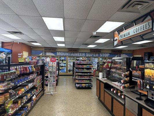 Mountaineer Super Stop