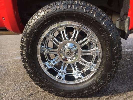 Hi-Tech Car Wash & Oil Change Center