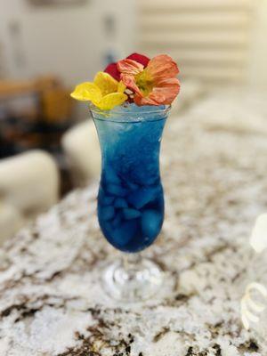 Me-Me’s Happy Hour