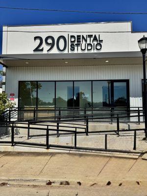 290 Dental Studio