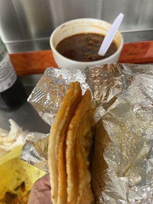 Medium consomé with 6 tortillas. Well served.