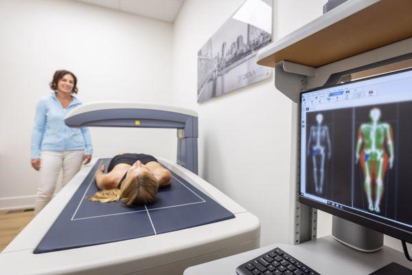 DexaScan is a simple, non-invasive scan to know your body composition.