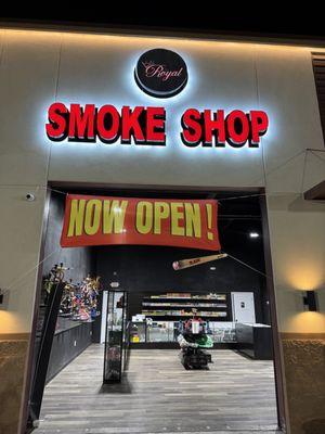 Royal Smoke Shop