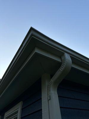 U.S. Exterior by Seidel