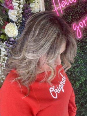 Color On Edge Beauty Lounge