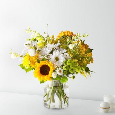 Sunshine in a vase! Hello Sunshine Bouquet is bright mix of sunflowers, daisies & lush greens is perfect for any occasion...