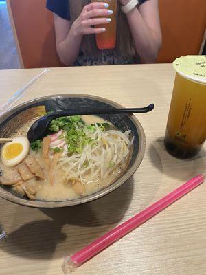 The Tonkotsu with vegetables and my favourite Part the Fish cakes. My Mango boba