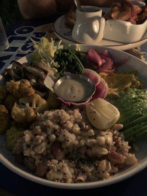 Macrobiotic bowl- mmmmm