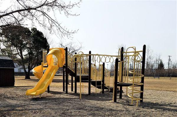 climbing and sliding equipment