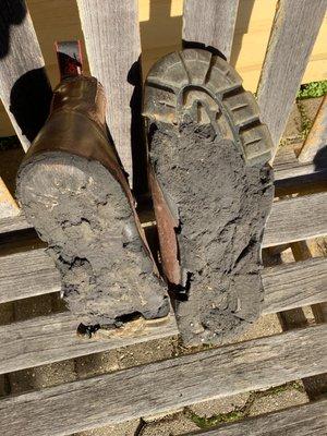 The bottom of these shoes decomposed.can this be fixed by you?