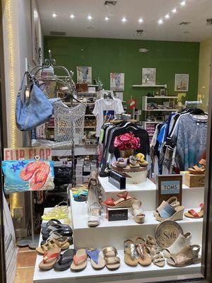 Yara’s Shoe Boutique