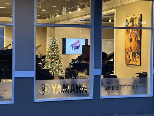 Bellevue piano showroom at Christmas