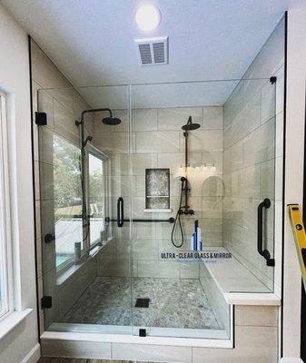 Frameless Shower Glass Door.