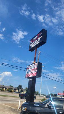 Very janky business!!!!- Do not go here if you want professional quality work!