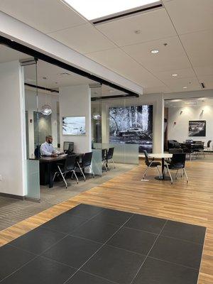 Luther Mazda of Lee's Summit