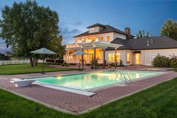 Eagle Estate Listing