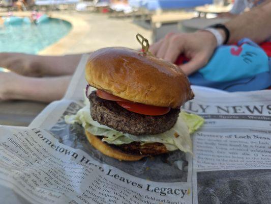 Retreat Pool & Cabanas