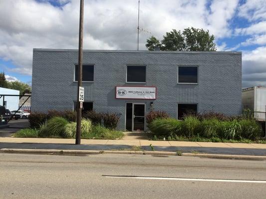 B & K Collision on Allen Rd: overflow shop to B & K Collision of Melvindale. We perform collision body work and automotive painting