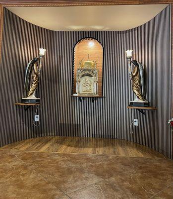 Tabernacle with Angels.