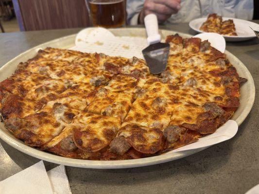 Broadway Bar & Pizza