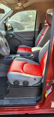 2016 Nissan Frontier Desert Runner front