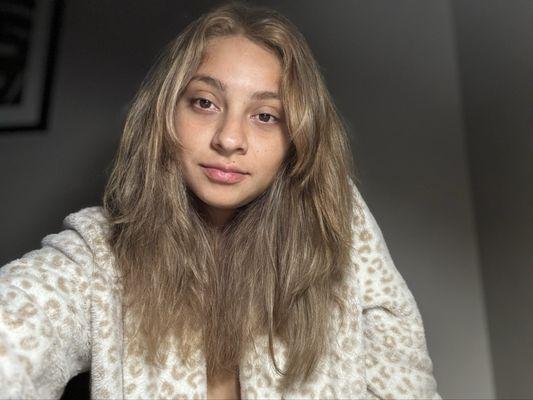 This is cost me $400 and my sanity. Avoid this salon. Manager did not offer a refund. Chemical burns in my scalp btw.