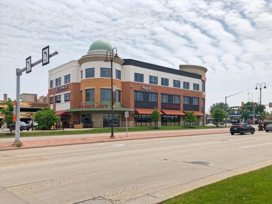 Regus-Glendale-Bayshore Town Center