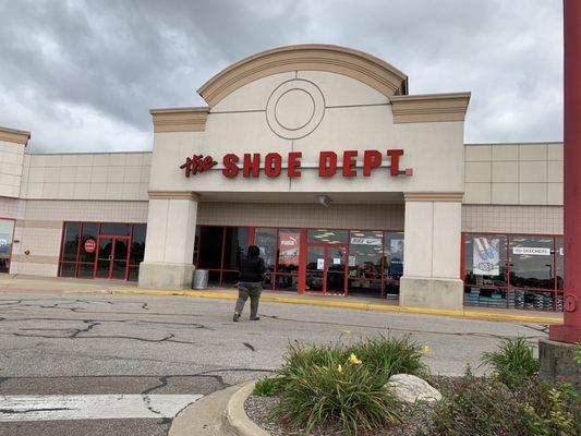 Shoe Dept