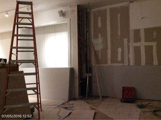 Sometimes, a quick turnaround is absolutely necessary. We can come in and remediate the situation, so the contractors can get back to work.