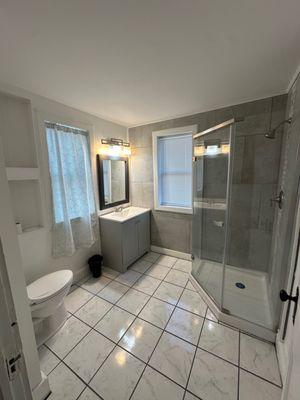 Bessemer's newest 5 Bed, 3 Bath - Bathroom 2