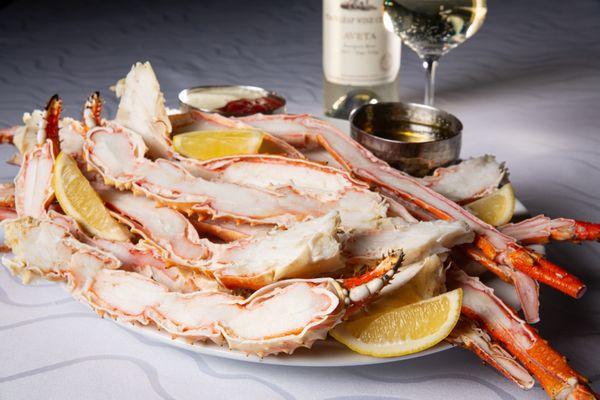 Crack into a full pound of sweet, succulent king crab at Oyster Bar--served fresh and ready to enjoy!