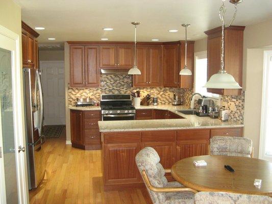 S & S Custom Cabinets