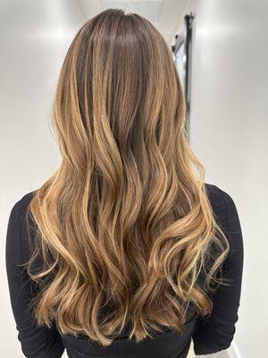 Hair By Roxanne Funes