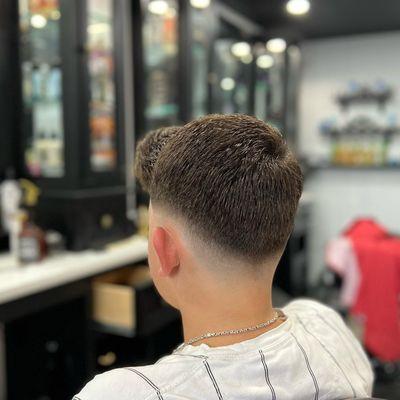 Benny and Bina's Hair Studio