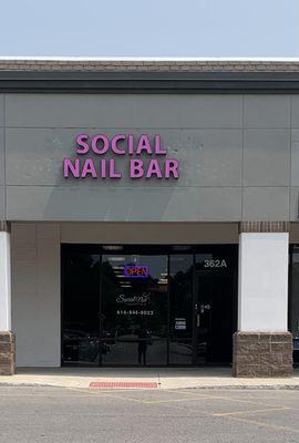nail salon near me nail shop gahanna blacklick bexley whitehaall new albany nail bar liquior columbus 43230 43004 43219 43209 43213 43068 be