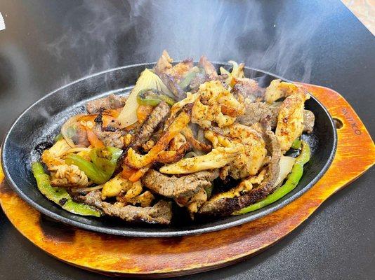 Fajitas de pollo y carne
