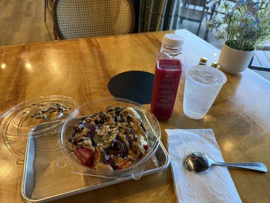 Acai Bowl, Beet Juice