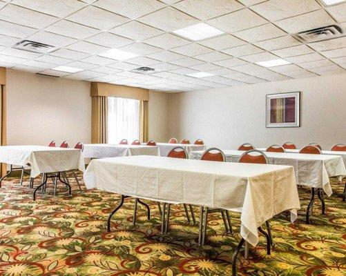 Comfort Suites