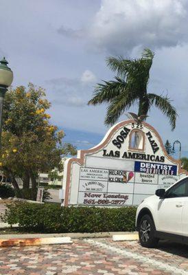 The plaza sign with it's homemade ice cream cone!
