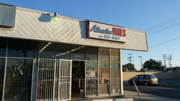 Attractive Nail Salon