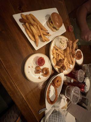 Hooker Grocer + Eatery