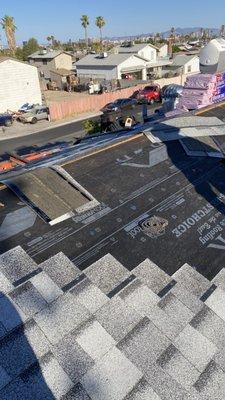 Derick Roofing and Landscaping