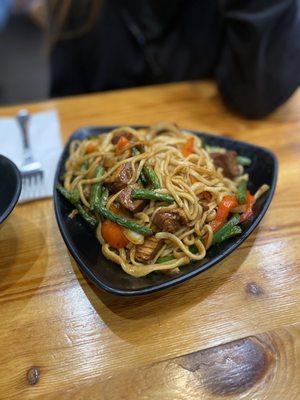 Noodles with Sauteed Shredded Pork and Green Beans
