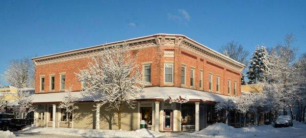 Saugatuck's destination for Cross Country Ski and Snowshoe Rentals