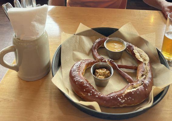 Schwäbisch Pretzelwith beer cheese and real mustard