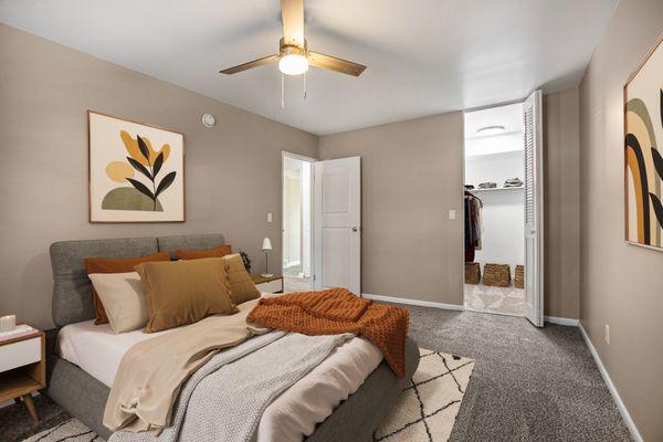 Lake Forest Apartments