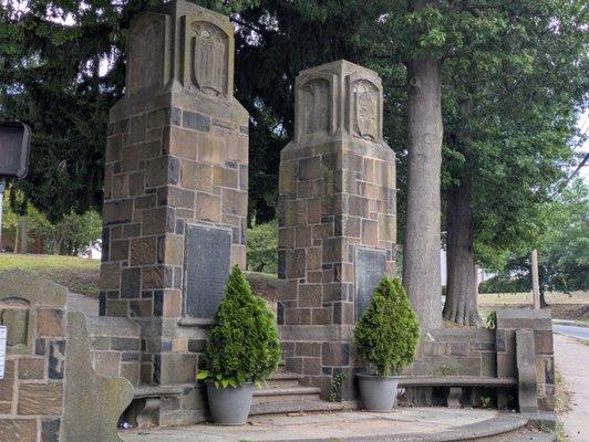 Civil War Soldiers' Memorial Gateway, New Haven