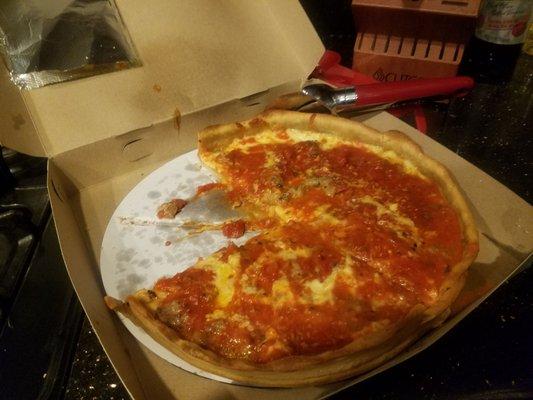 Chicago deep dish with sausage and raw garlic that was suppose to be roasted. Disgustingly bad